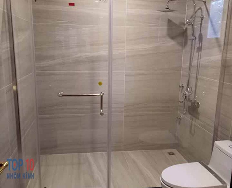 Vách kính phòng tắm đang được sử dụng nhiều thay cho nhà tắm truyền thống nhàm chán