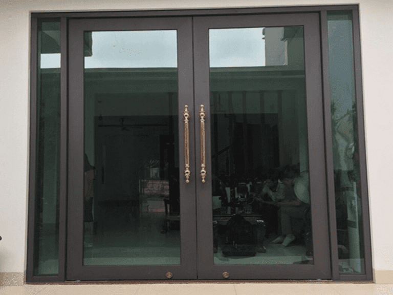 Báo Giá Cửa Kính Cường Lực 2025: Chi Tiết Và Cách Tính Đầy Đủ