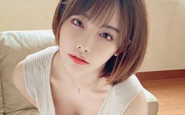 Eimi Fukada là ai - Góc nhìn trái chiều về nghề nghiệp Eimi Fukada là ai - Góc nhìn trái chiều về nghề nghiệp